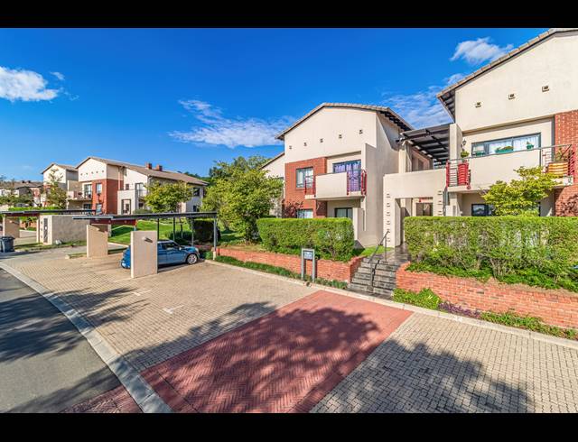 2 BEDROOM APARTMENT FOR SALE IN JACKAL CREEK GOLF ESTATE